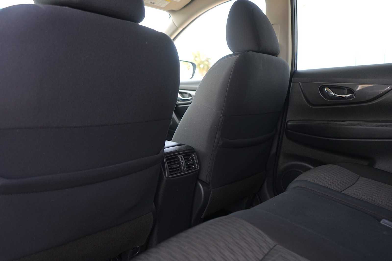 Thumbnail: 2020 Nissan Rogue - 13