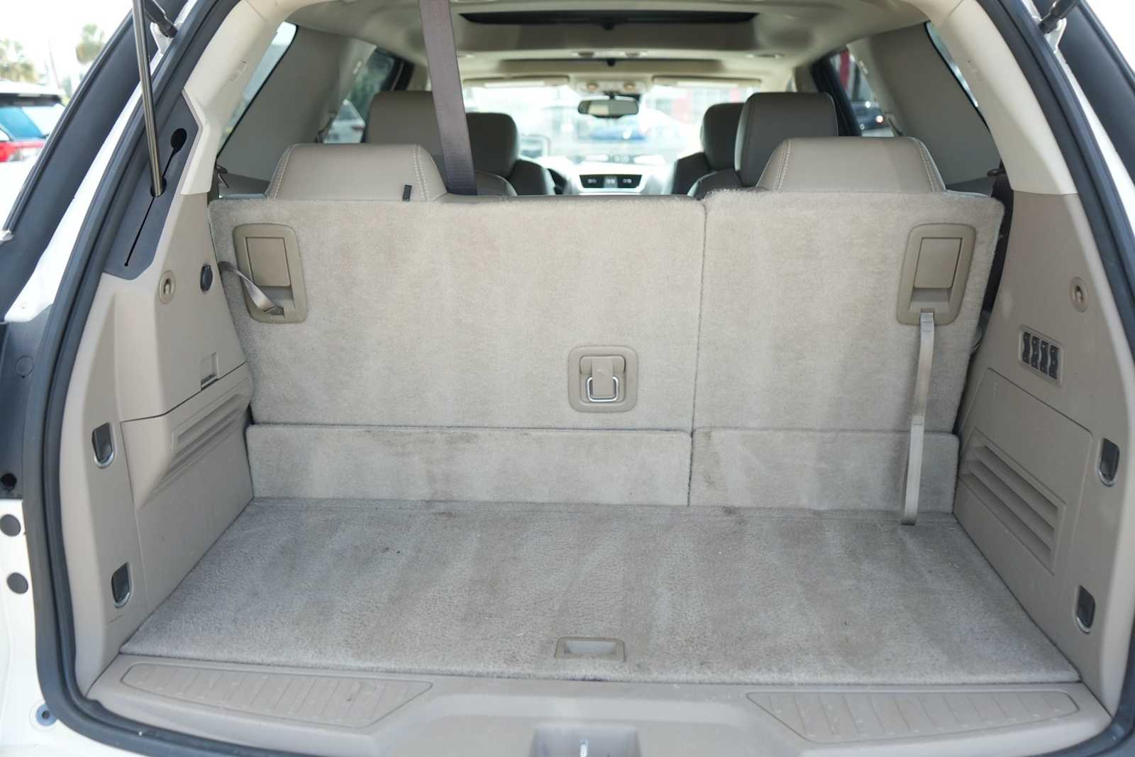 Thumbnail: 2015 GMC Acadia - 27