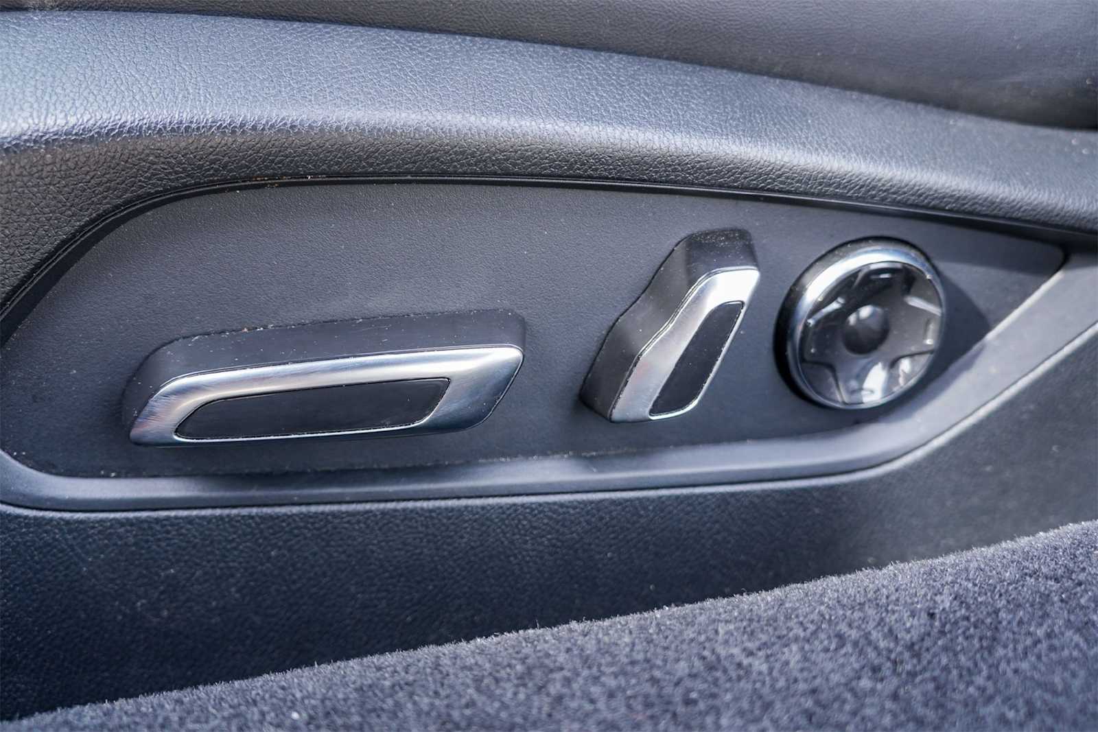 Thumbnail: 2023 Acura TLX - 21