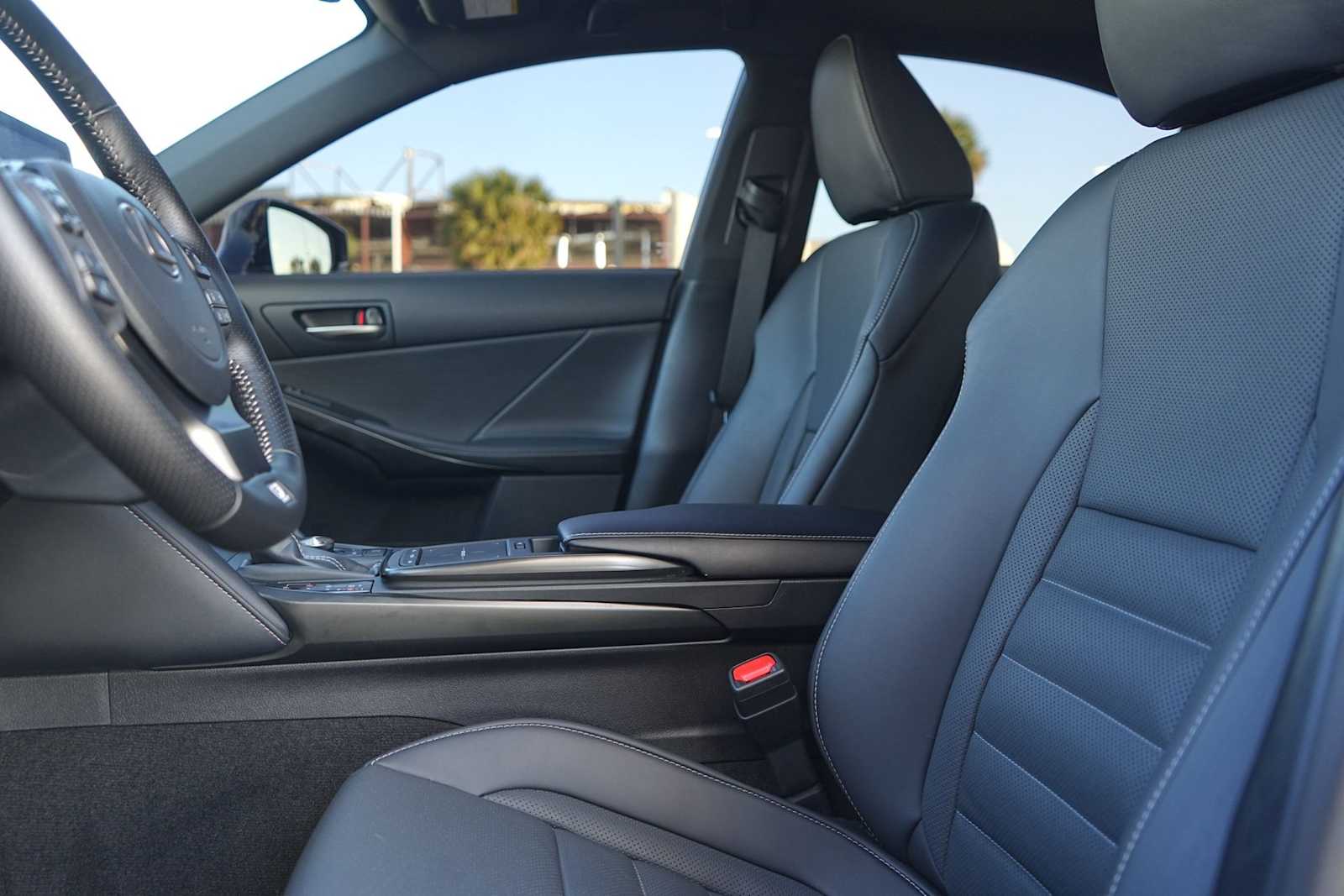 Thumbnail: 2024 Lexus IS - 11