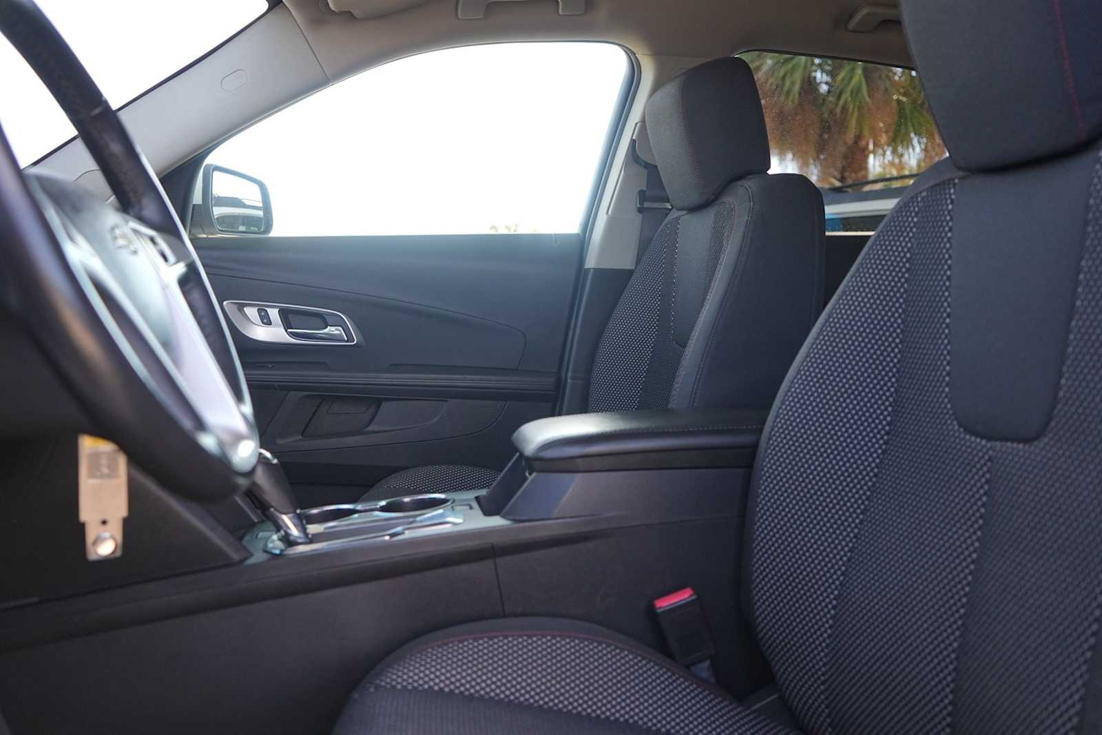 Thumbnail: 2017 Chevrolet Equinox - 11