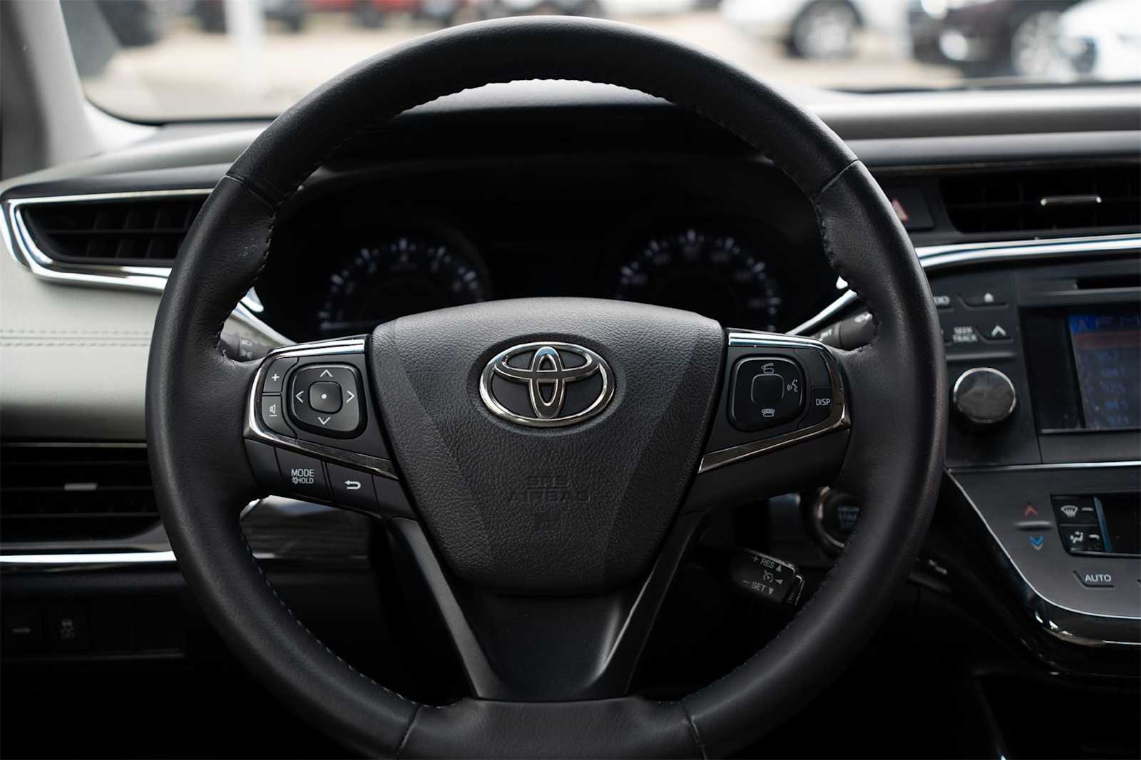 Thumbnail: 2014 Toyota Avalon - 13