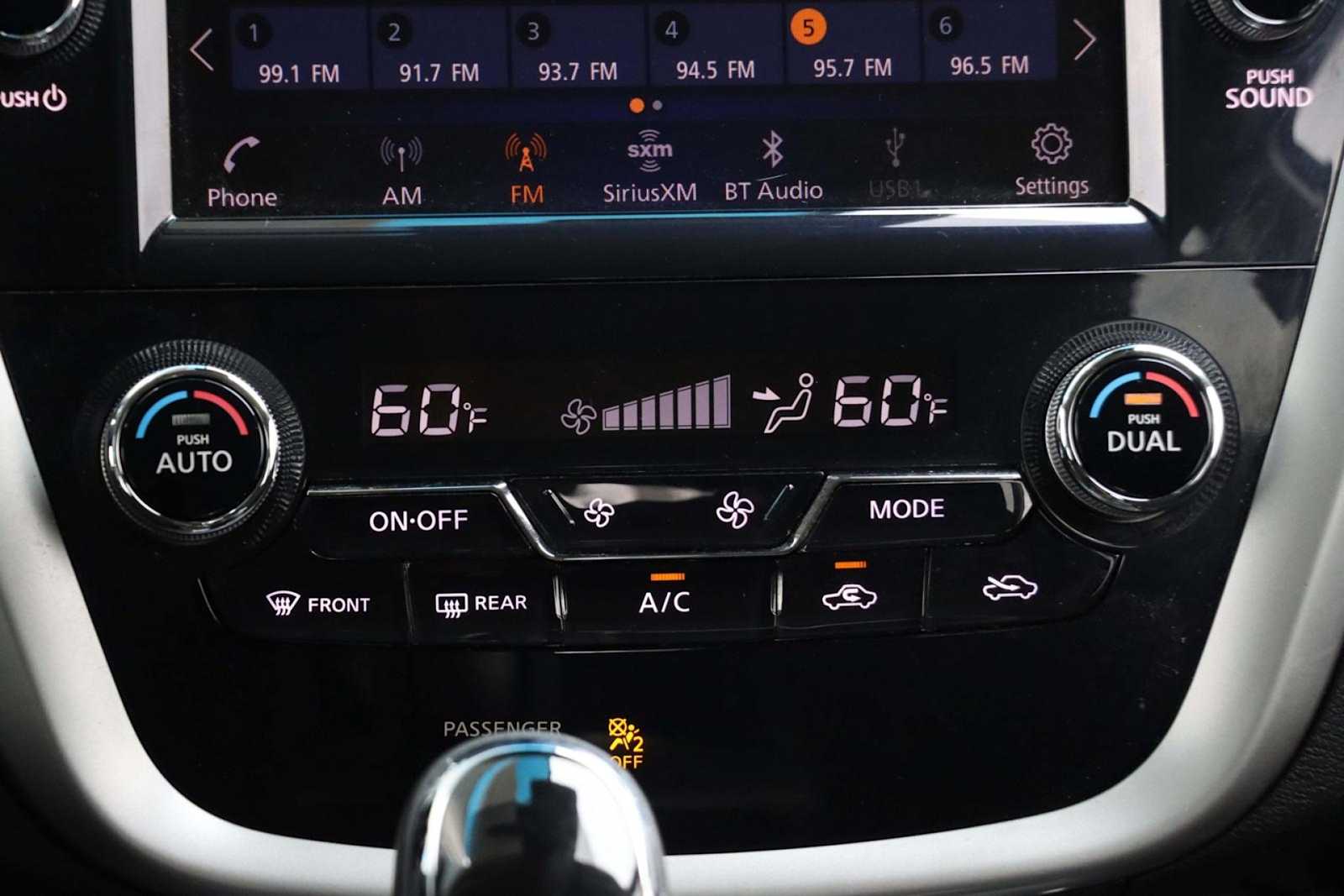 Thumbnail: 2020 Nissan Murano - 21