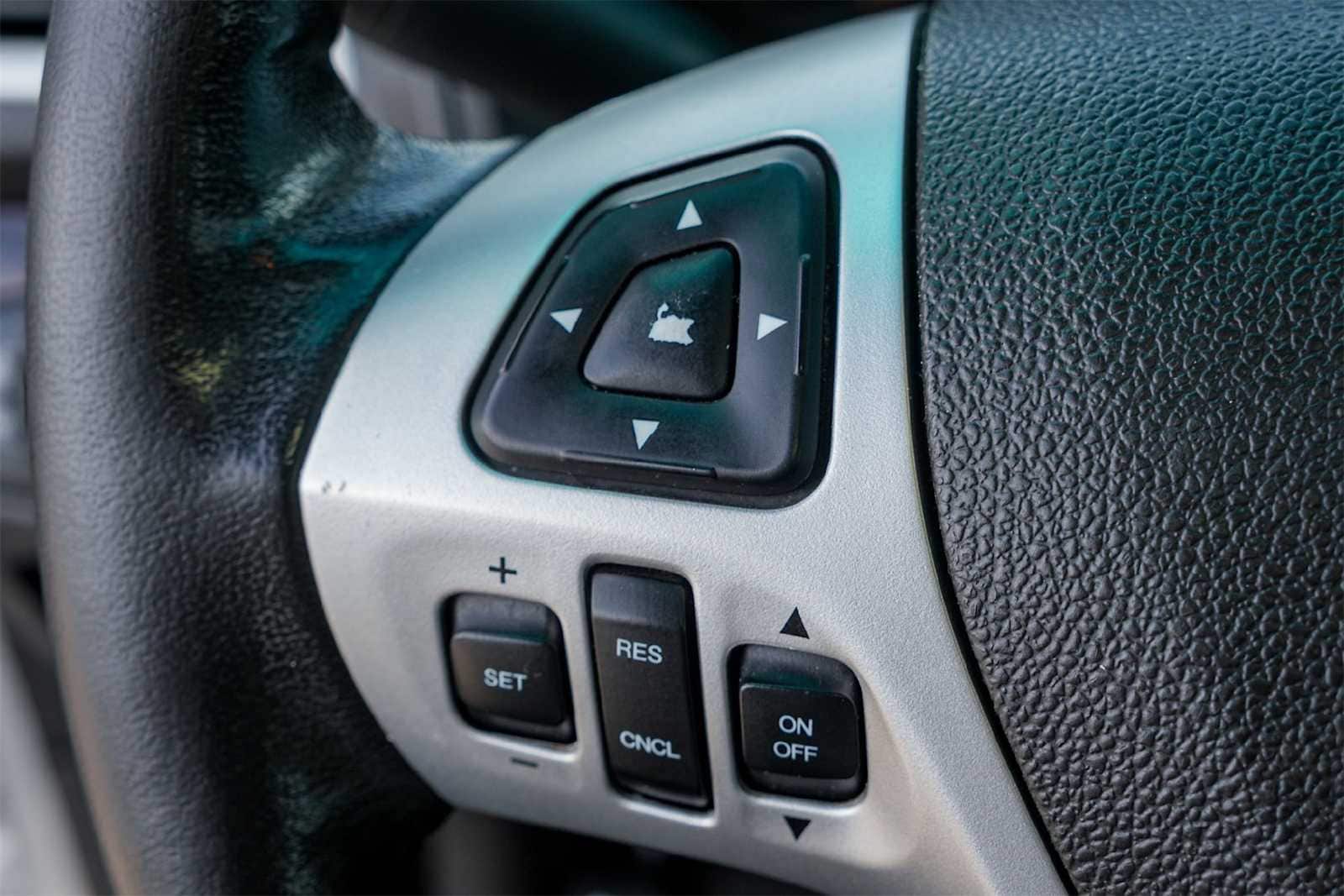 Thumbnail: 2012 Ford Explorer - 25