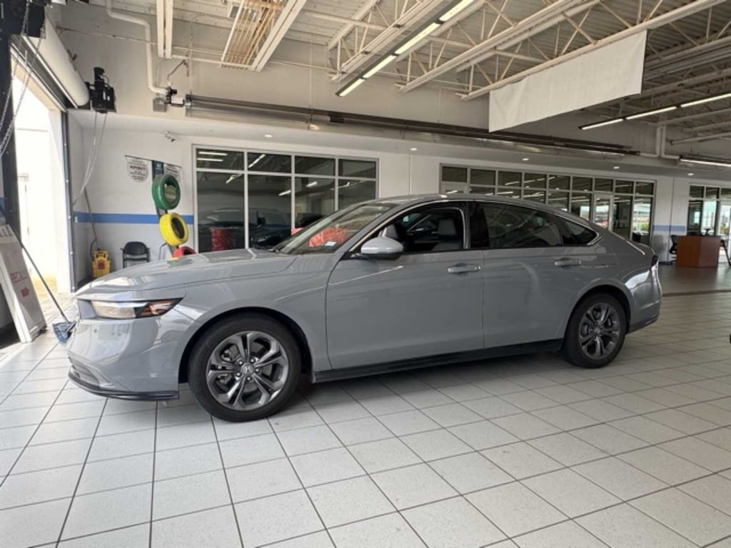 Used 2025 Honda Accord Hybrid EX-L Sedan