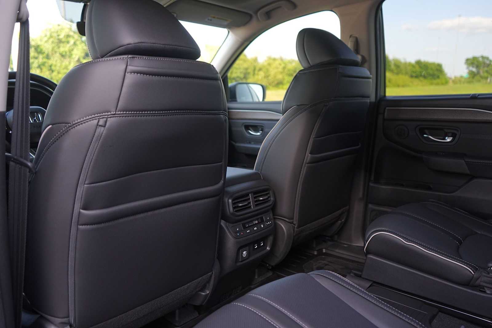 Thumbnail: 2026 Honda Pilot - 12