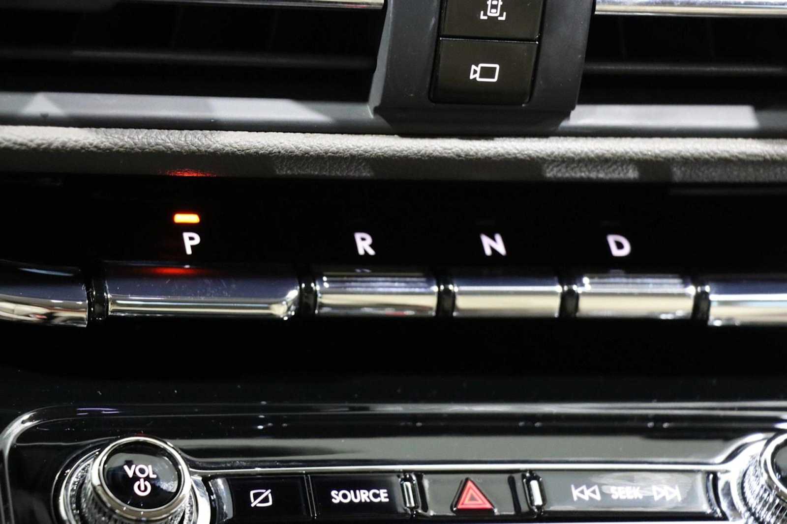 2022 Lincoln Corsair Standard 18