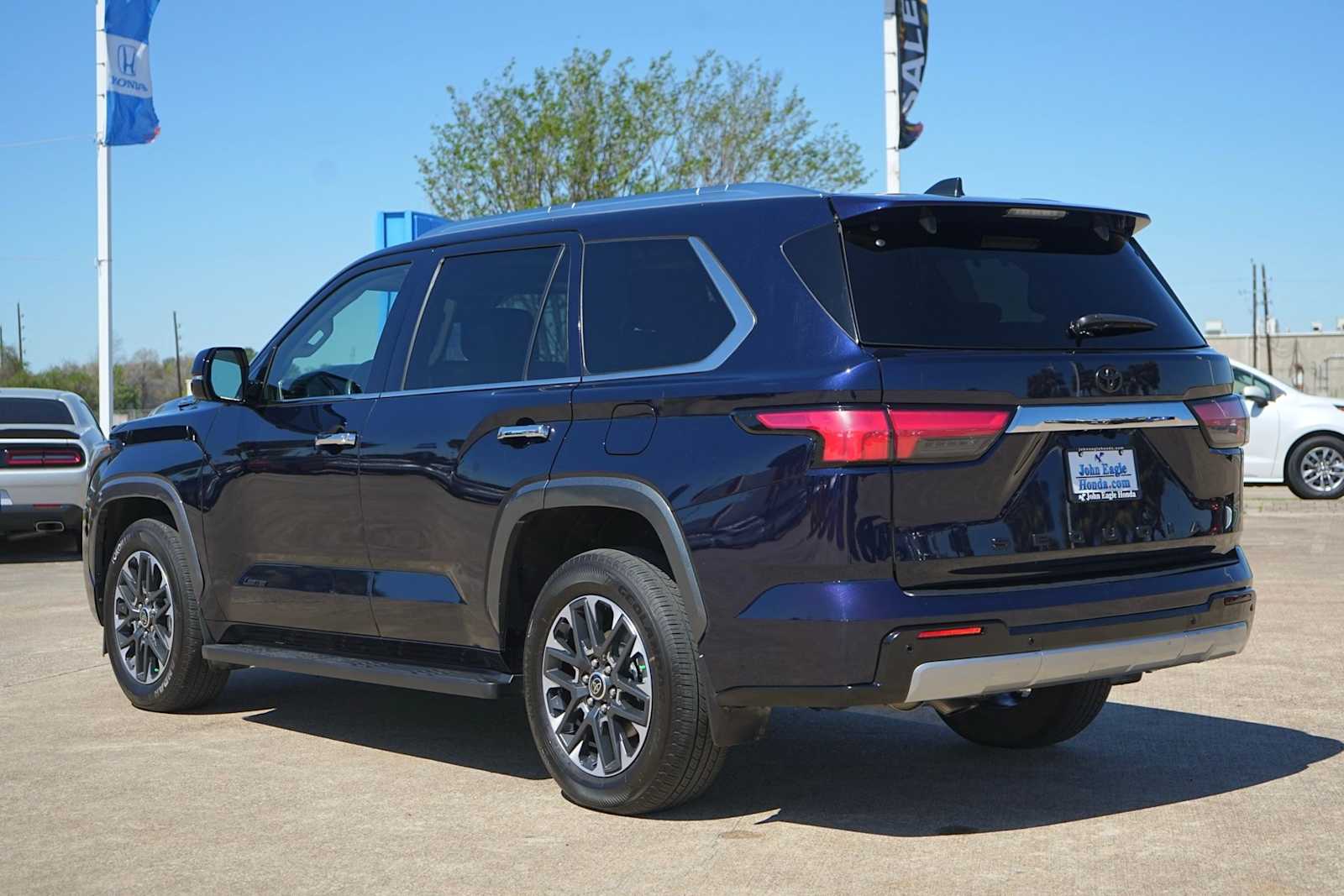 Thumbnail: 2024 Toyota Sequoia - 4