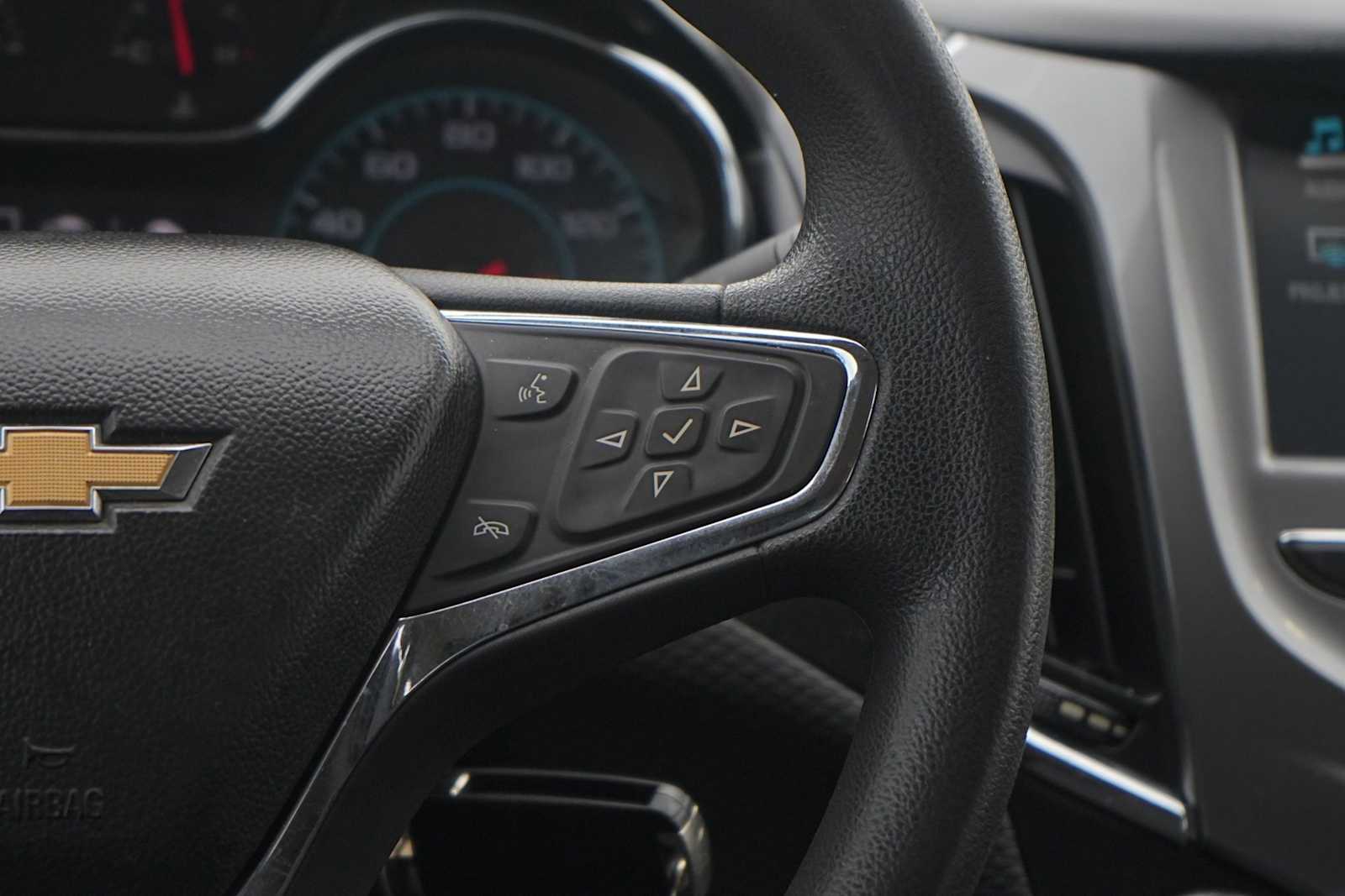 Thumbnail: 2016 Chevrolet Cruze - 18