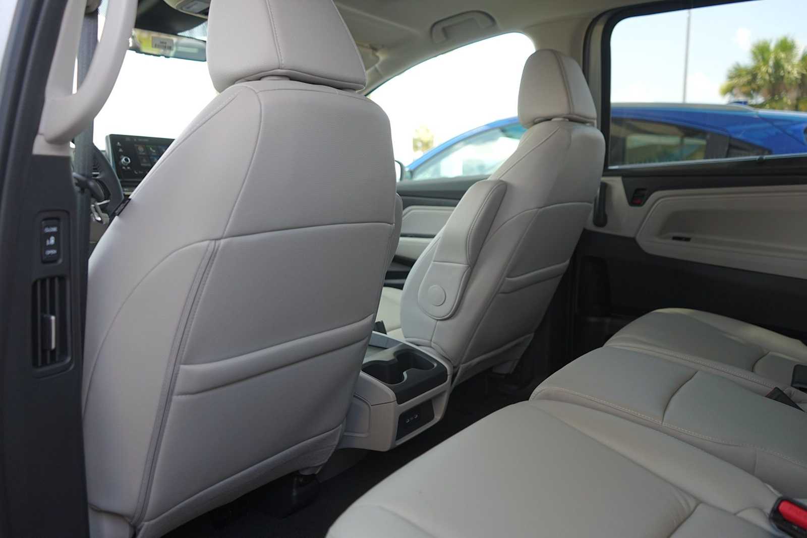 Thumbnail: 2026 Honda Odyssey - 12