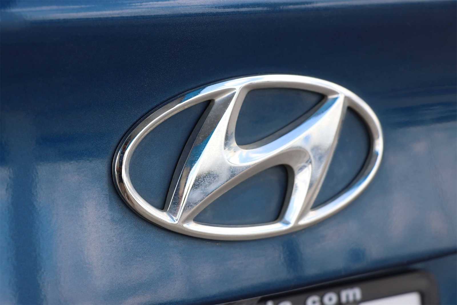 Thumbnail: 2016 Hyundai Elantra - 7