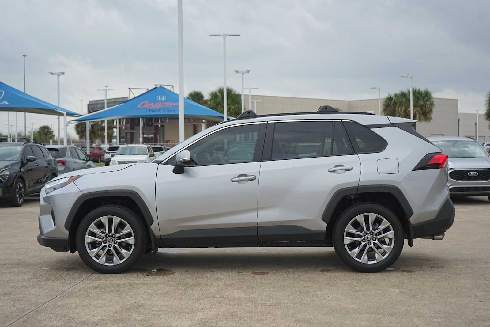 Thumbnail: 2024 Toyota RAV4 - 3