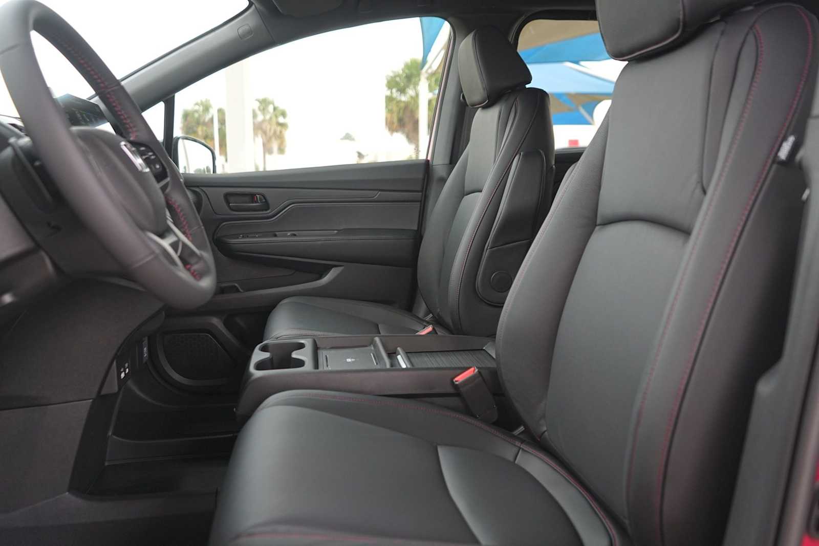 Thumbnail: 2026 Honda Odyssey - 11