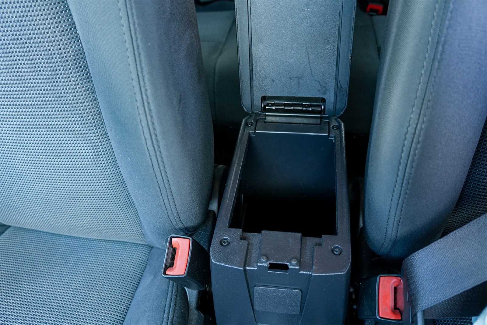 Thumbnail: 2015 Jeep Patriot - 24