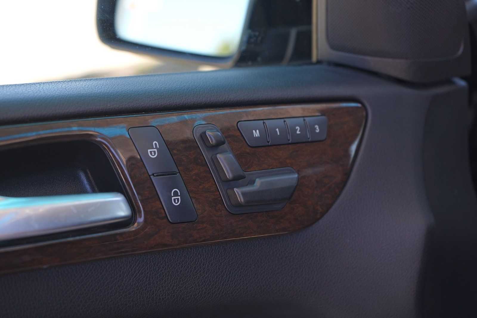 Thumbnail: 2014 Mercedes-Benz M-Class - 12