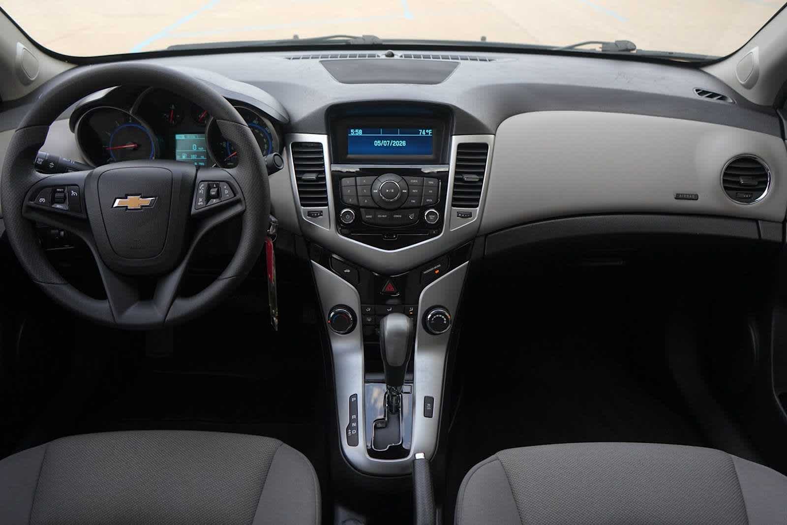 Thumbnail: 2016 Chevrolet Cruze - 9