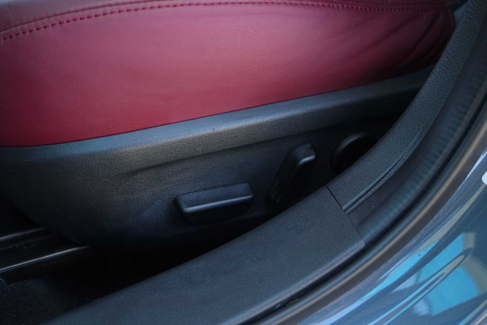 Thumbnail: 2023 Mazda Mazda3 - 12