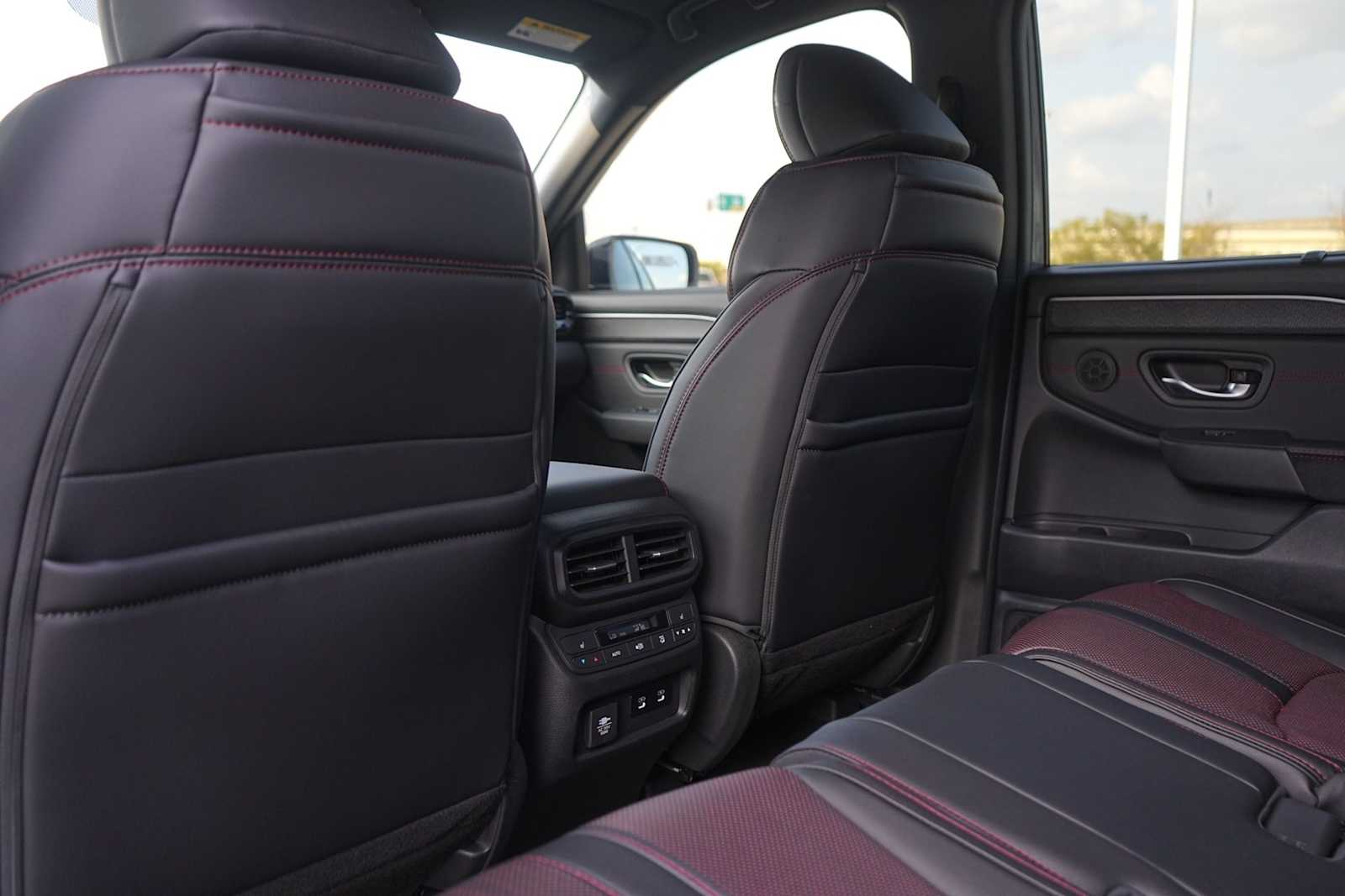 Thumbnail: 2026 Honda Pilot - 12