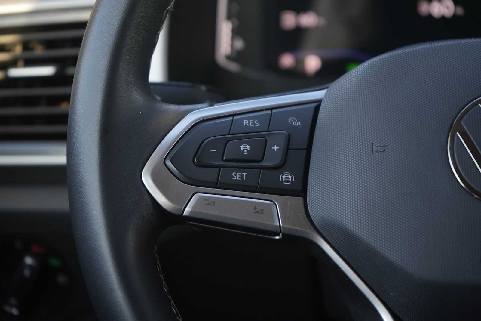 Thumbnail: 2022 Volkswagen Atlas - 20