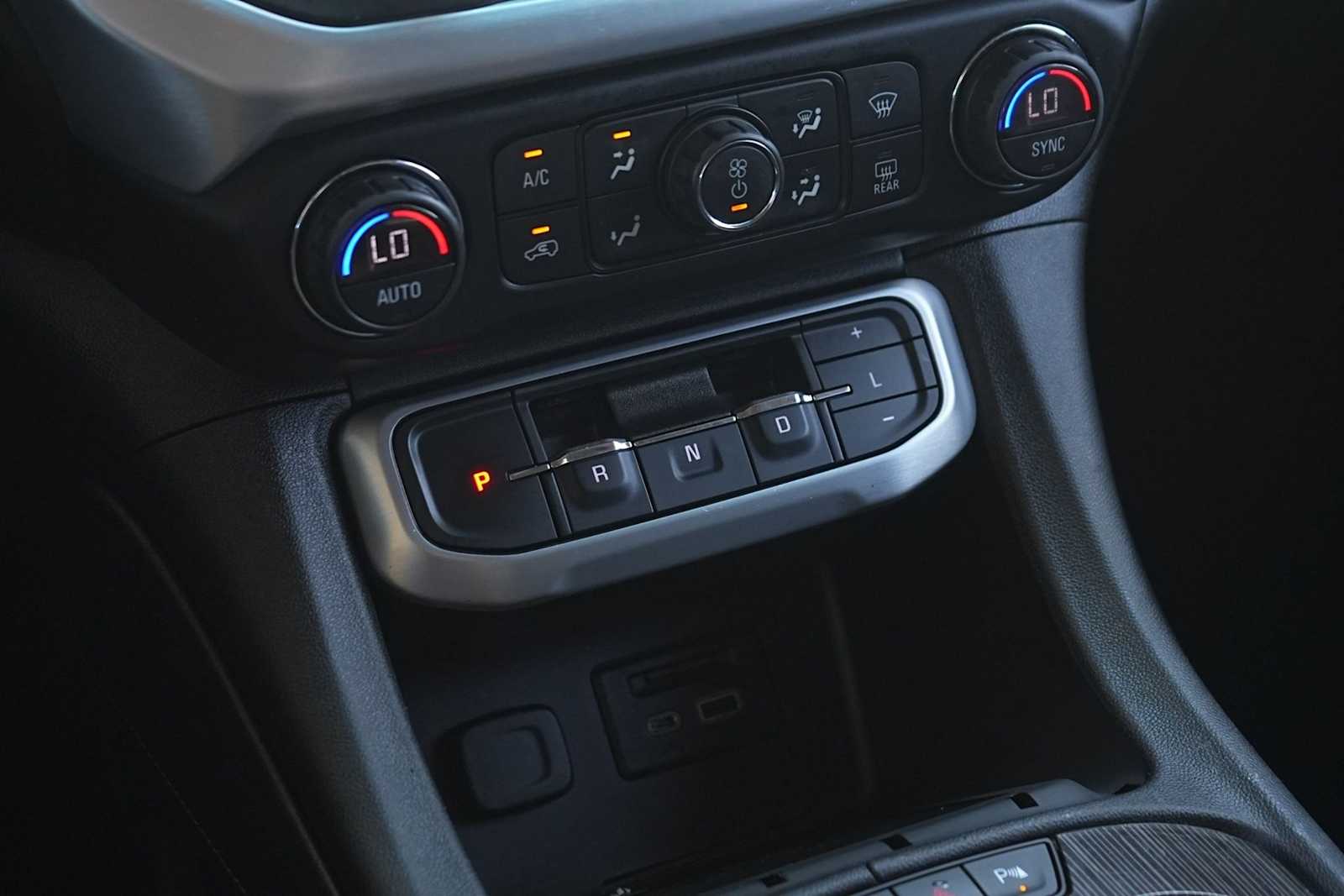 Thumbnail: 2021 GMC Acadia - 20