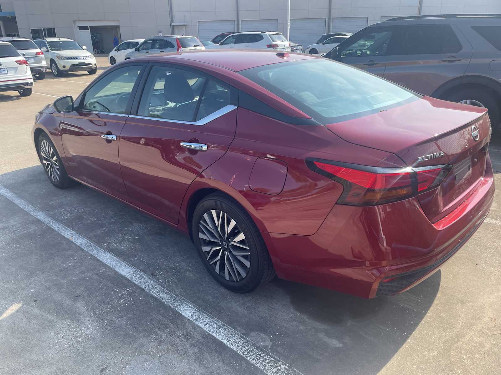 2024 Nissan Altima 2.5 SV photo 2