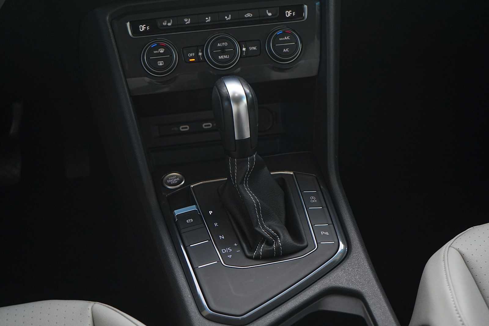 Thumbnail: 2021 Volkswagen Tiguan - 20