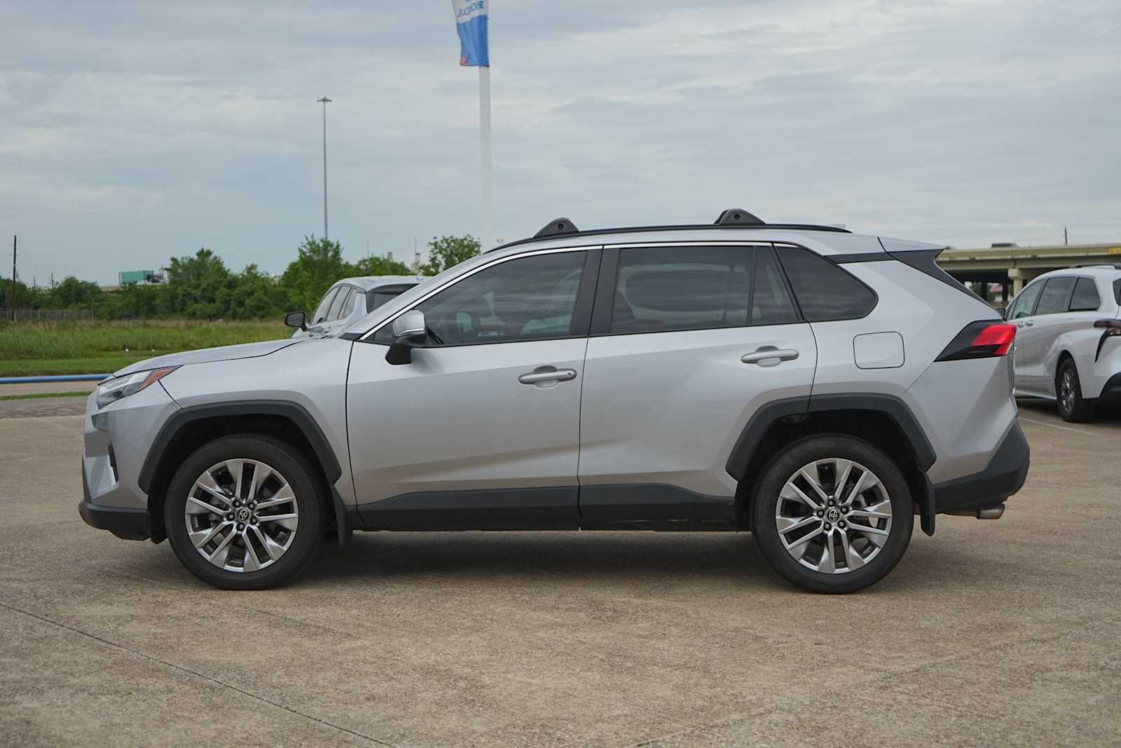 Thumbnail: 2024 Toyota RAV4 - 3