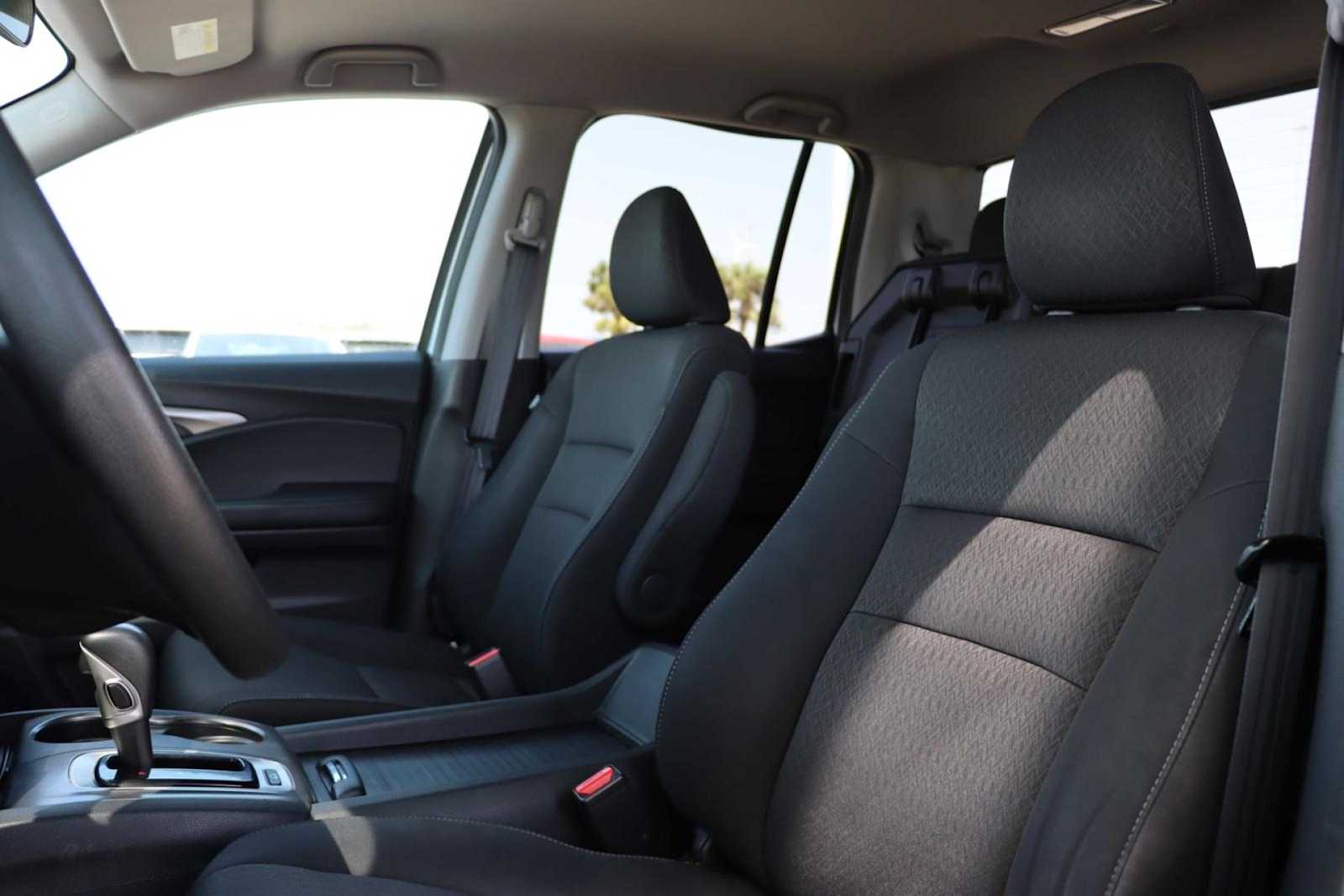 2019 Honda Ridgeline Sport 11
