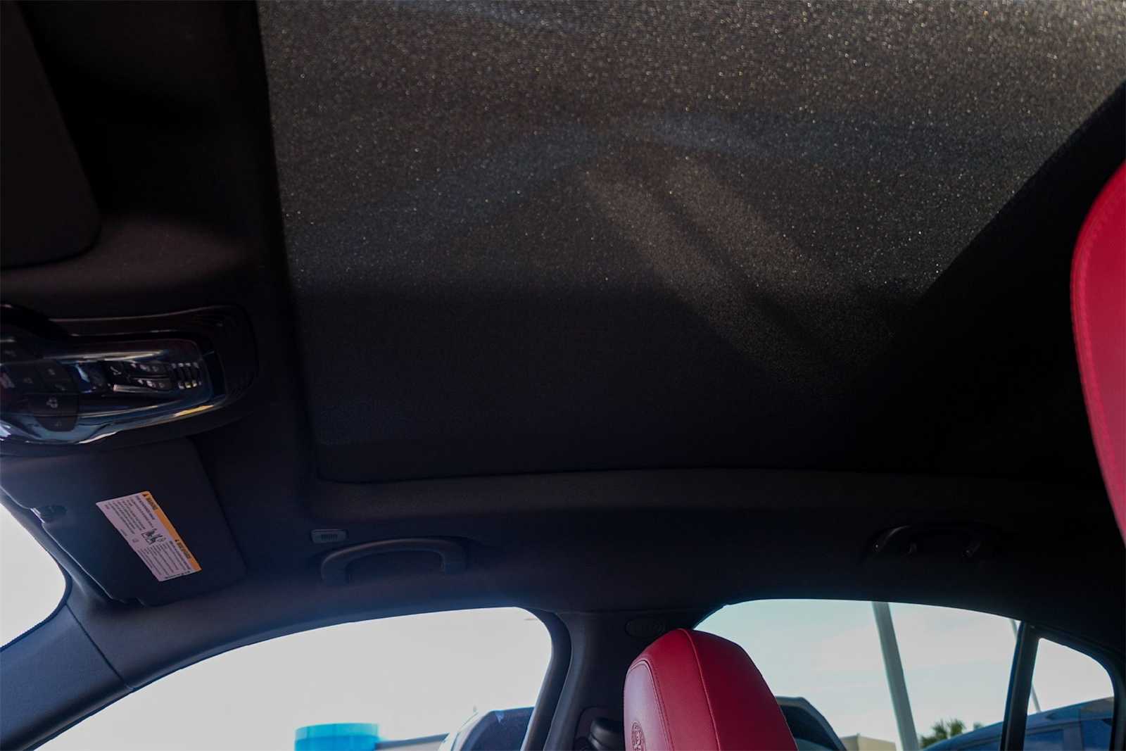 Thumbnail: 2021 Alfa Romeo Stelvio - 22