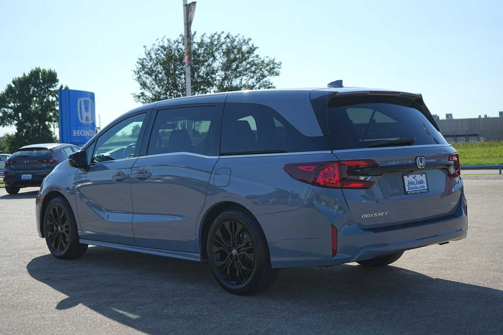 Thumbnail: 2025 Honda Odyssey - 3