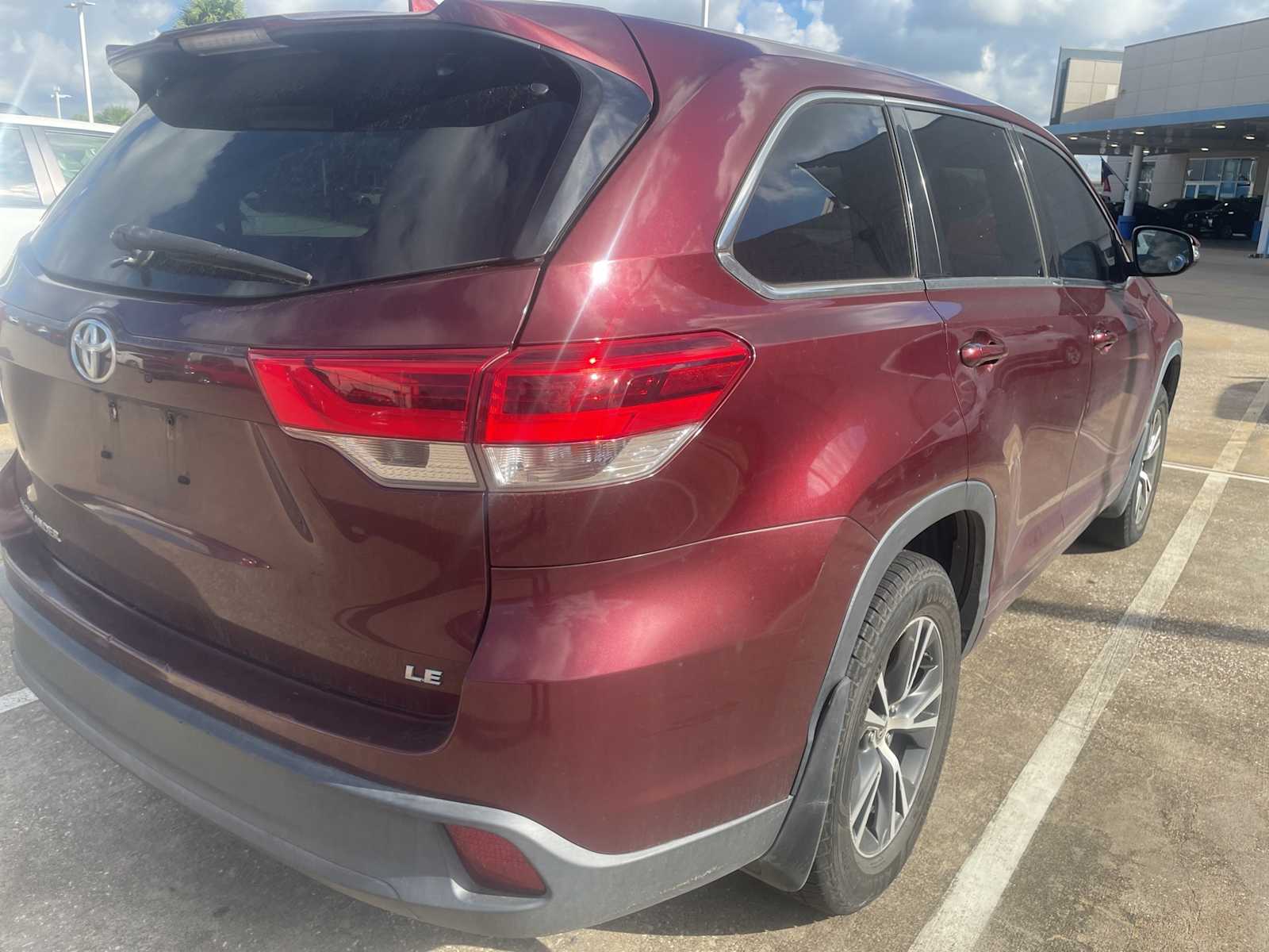 Thumbnail: 2017 Toyota Highlander - 3