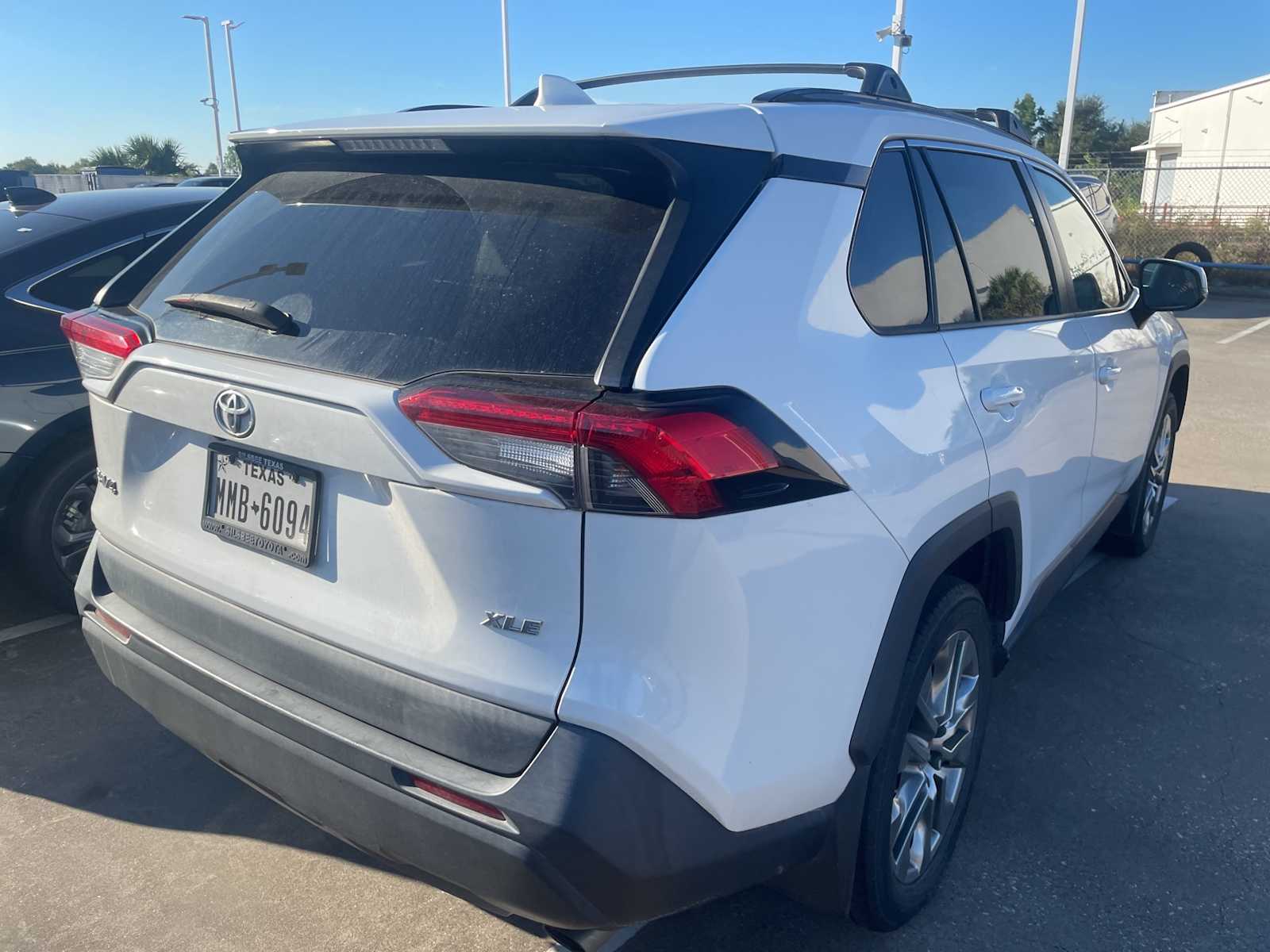 Thumbnail: 2019 Toyota RAV4 - 3
