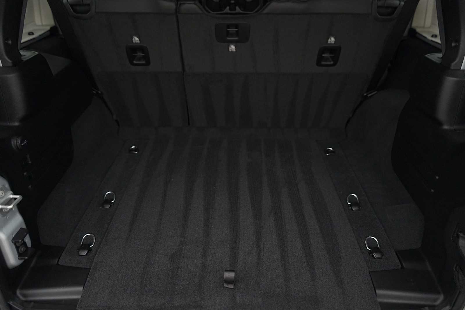 Thumbnail: 2024 Jeep Wrangler - 27