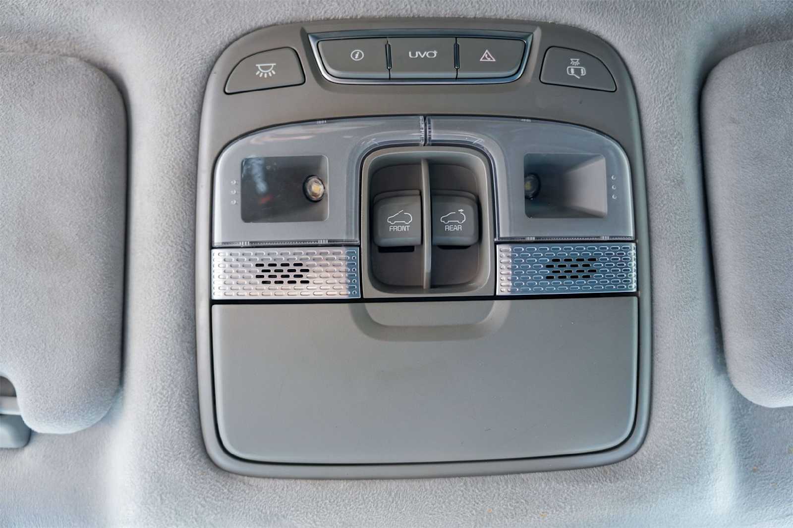 Thumbnail: 2022 Kia Telluride - 27