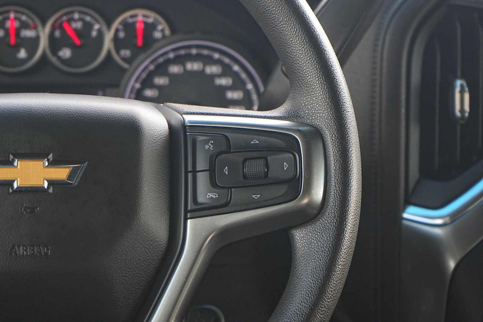 Thumbnail: 2020 Chevrolet Silverado 1500 - 18