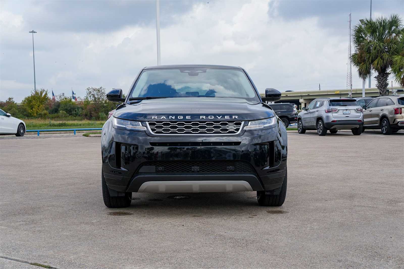 Thumbnail: 2022 Land Rover Range Rover Evoque - 6