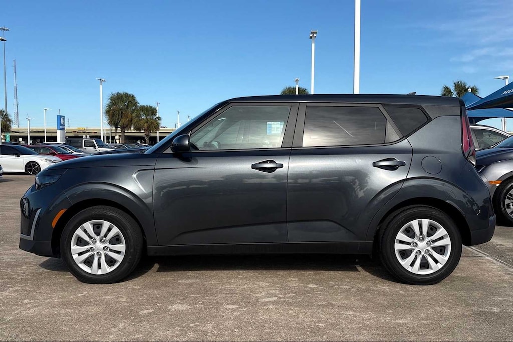 Used 2023 Kia Soul LX Hatchback
