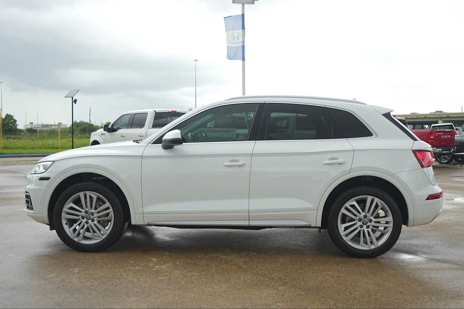 Thumbnail: 2018 Audi Q5 - 3
