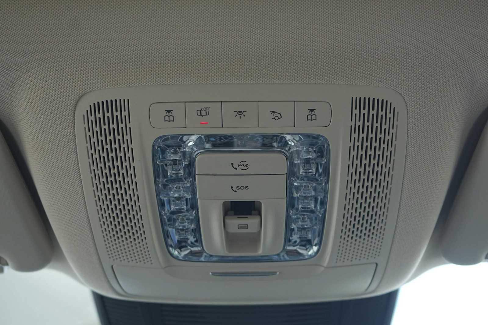 Thumbnail: 2021 Mercedes-Benz GLS - 24