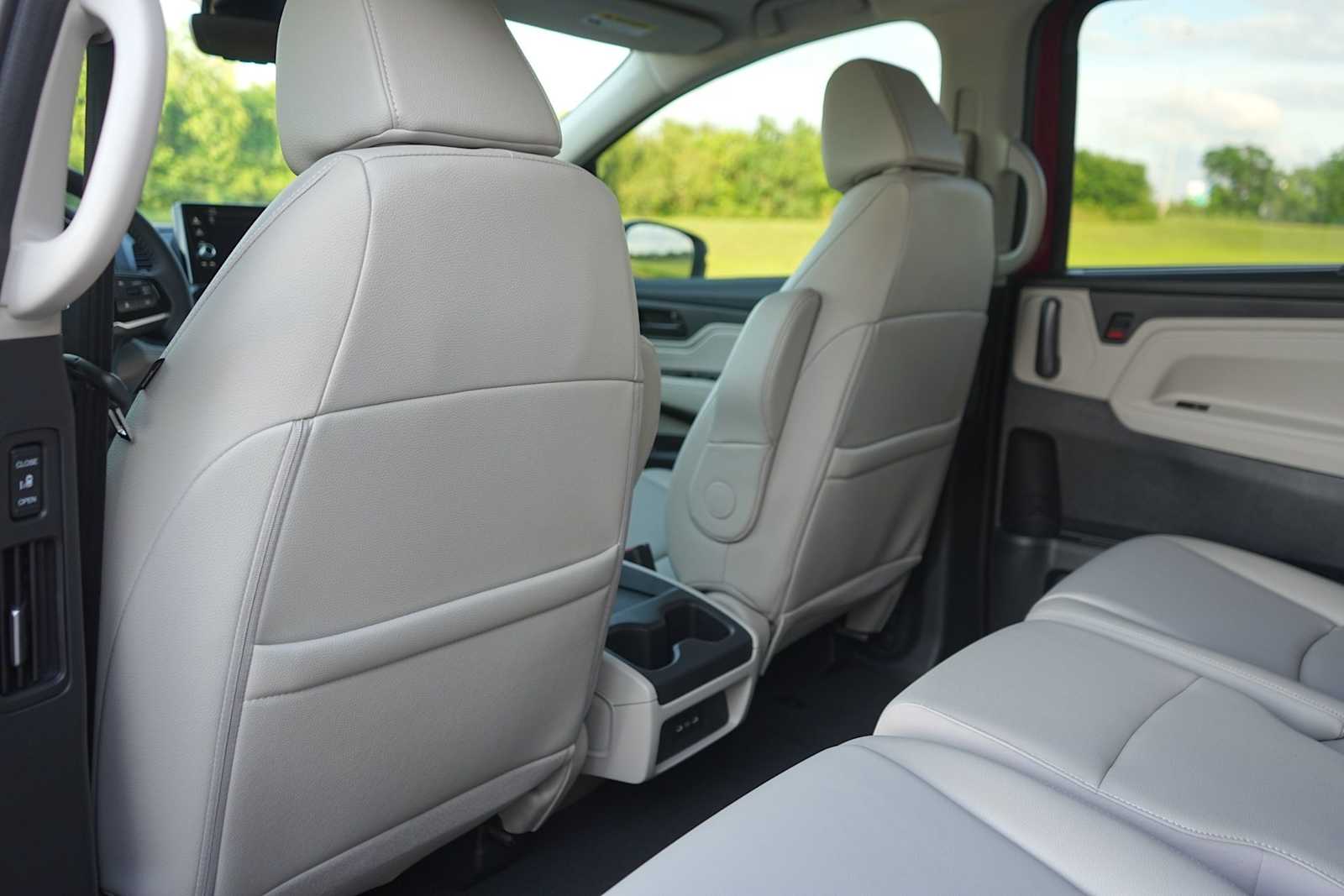 Thumbnail: 2026 Honda Odyssey - 12