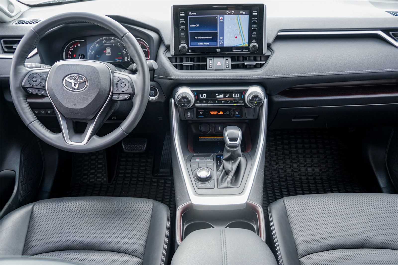 Thumbnail: 2021 Toyota RAV4 - 10