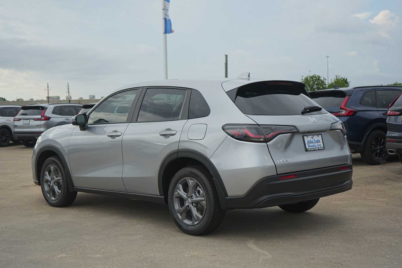 Thumbnail: 2026 Honda HR-V - 4