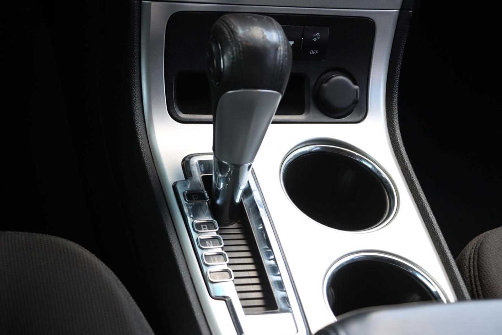 Thumbnail: 2012 GMC Acadia - 18