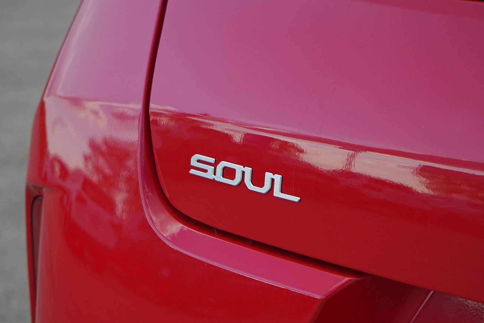 Thumbnail: 2023 Kia Soul - 8