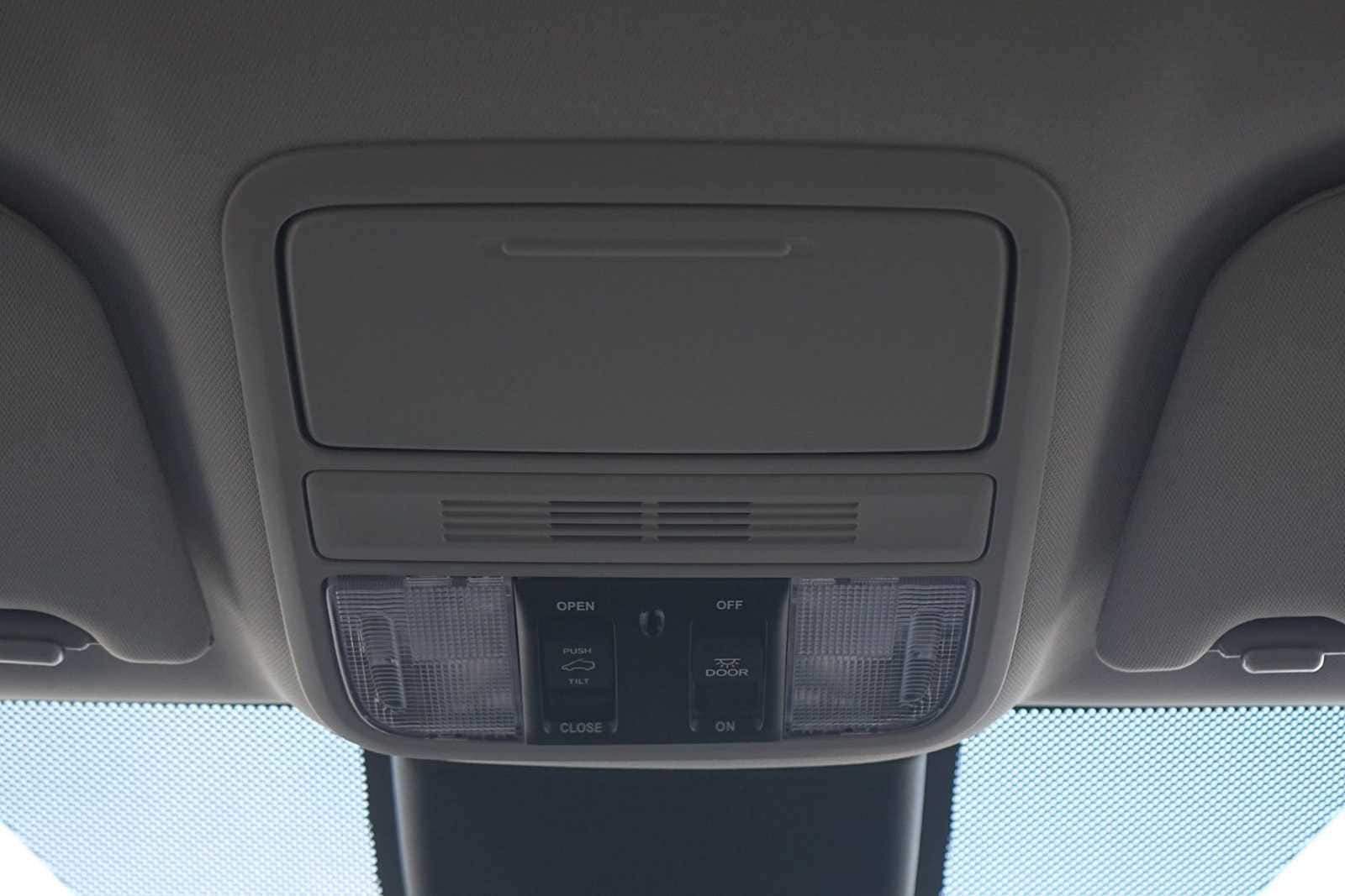 Thumbnail: 2026 Honda Odyssey - 23