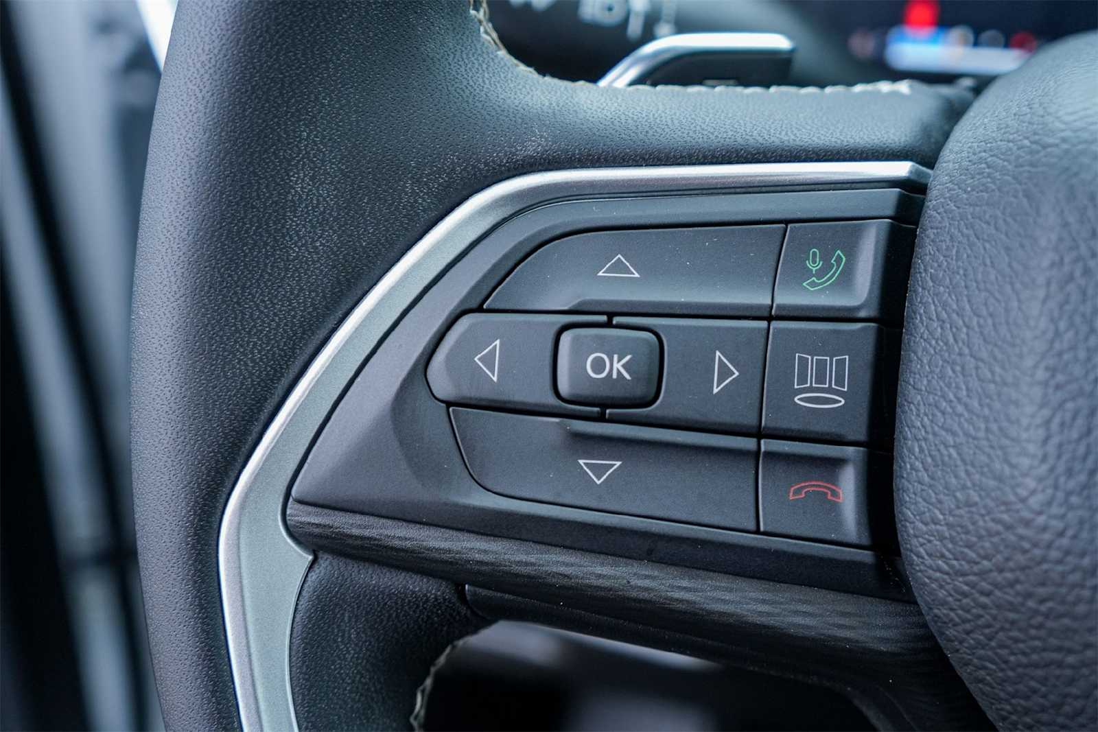 Thumbnail: 2023 Jeep Grand Cherokee - 25