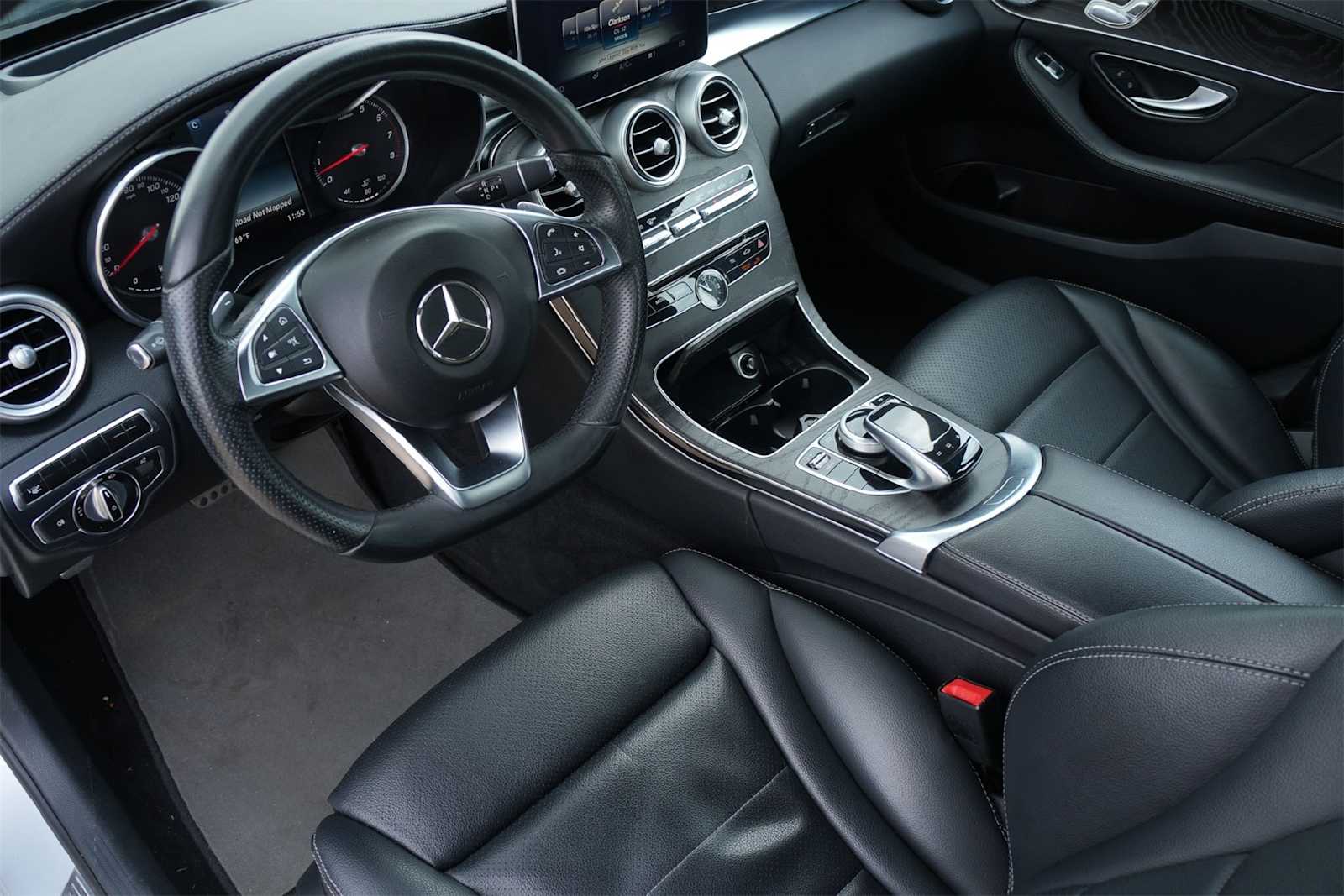 Thumbnail: 2015 Mercedes-Benz C-Class - 2