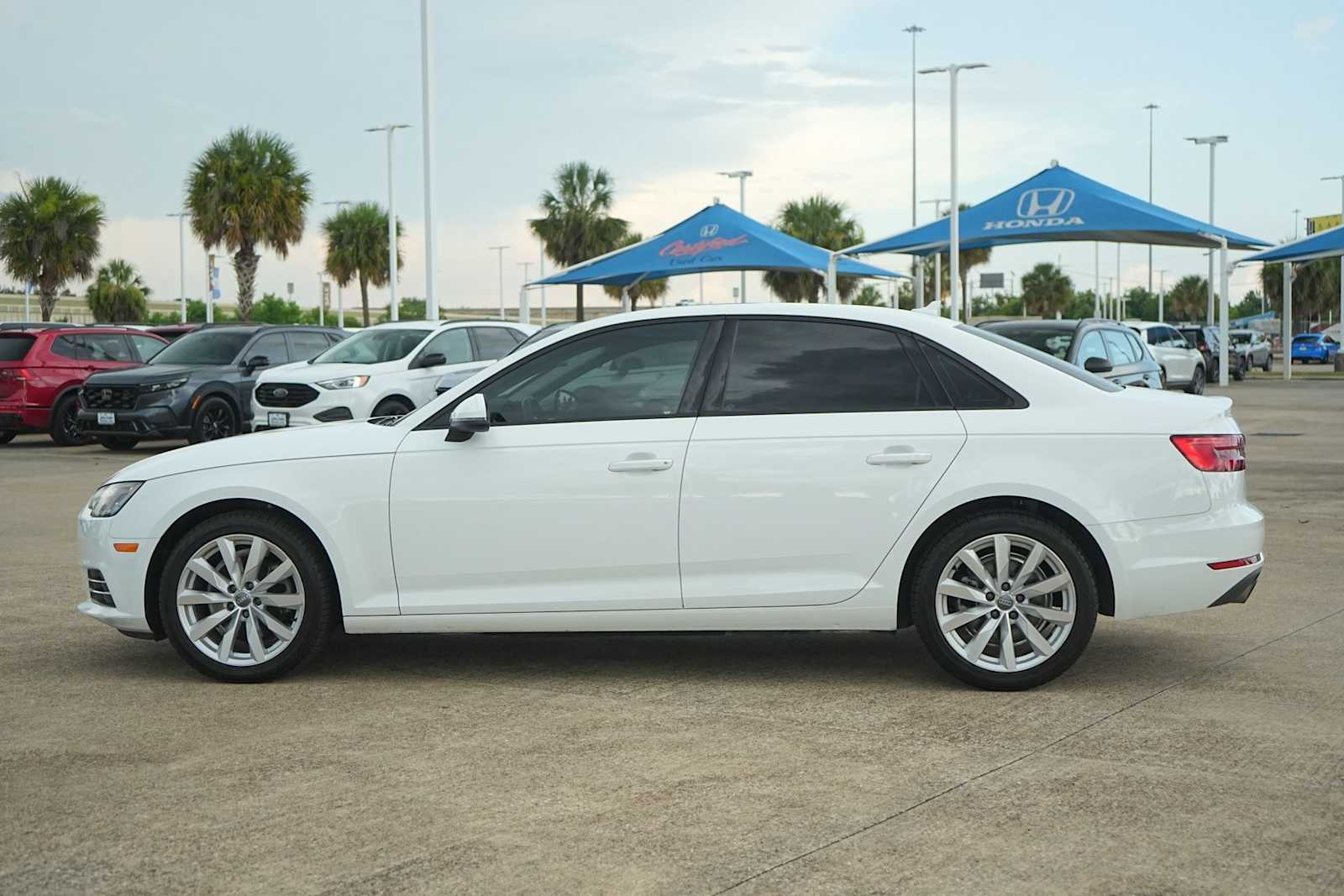 Thumbnail: 2017 Audi A4 - 3