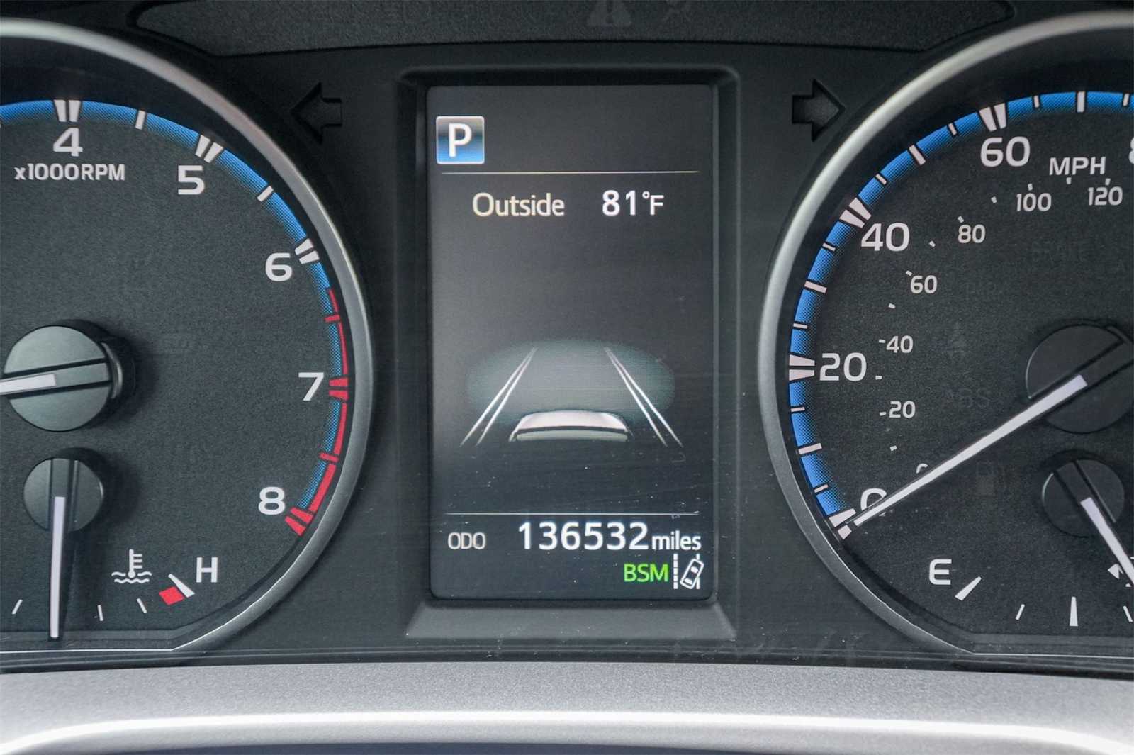 Thumbnail: 2018 Toyota RAV4 - 18