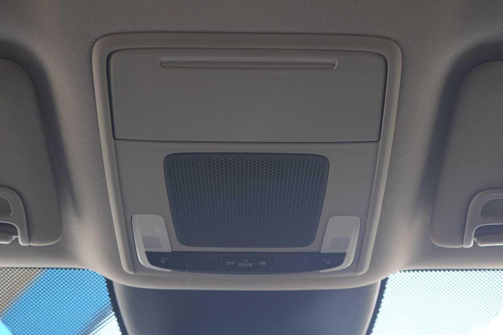 Thumbnail: 2023 Honda Pilot - 24